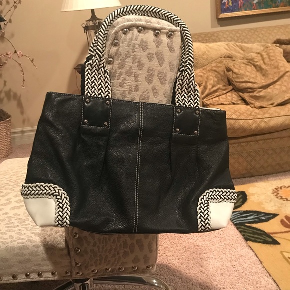 Large back leather bag with braided handles - Picture 7 of 8